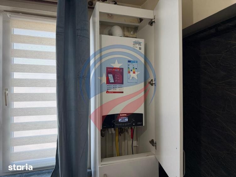 Apartament cu 3 camere semidecomandat în Central