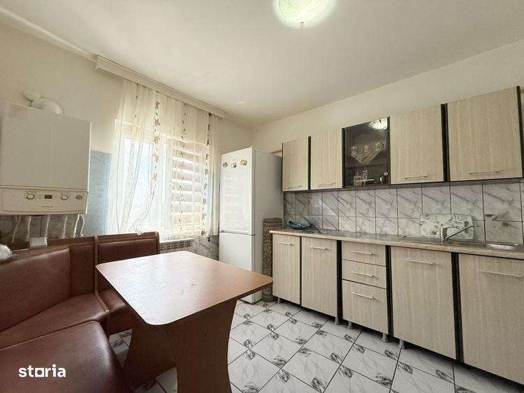 Apartament cu 3 camere decomandat în Anda