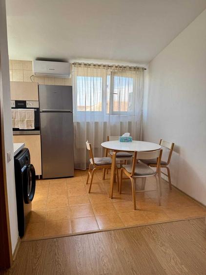 Apartament cu 2 camere decomandat în Aradului