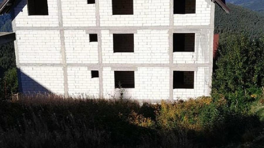 Hotel/Pensiune, de 1,427 mp, în Sud-Est