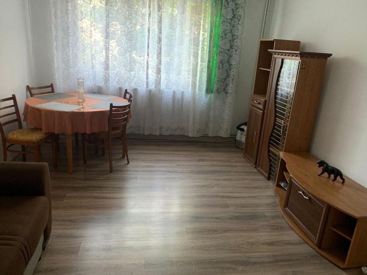 Apartament cu 2 camere semidecomandat în Spitalul Județean
