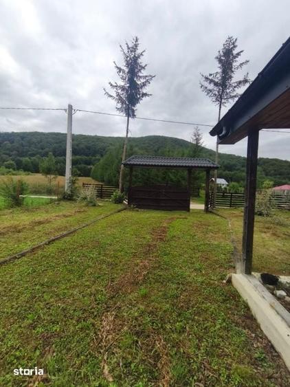 Casă cu 5 camere cu Teren 1250 Mp în Marginea