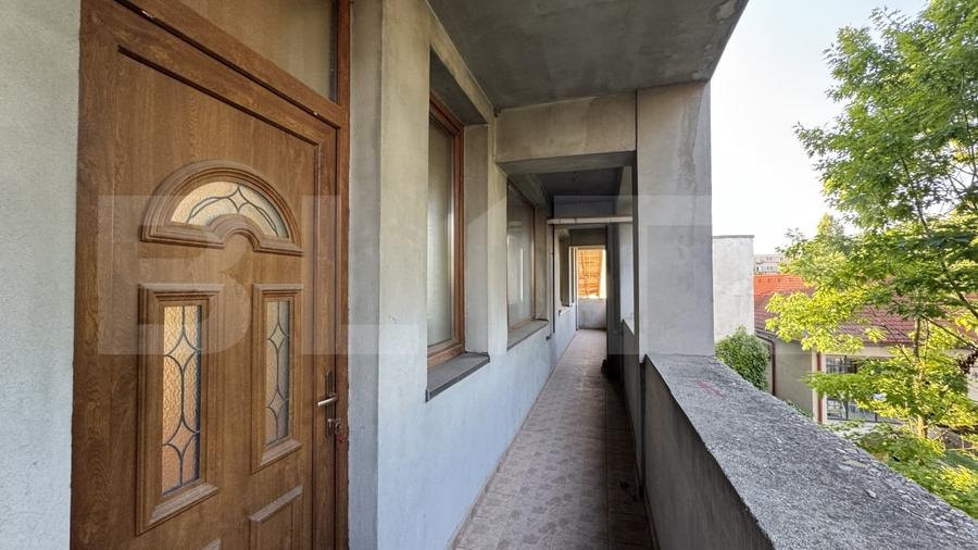 Apartament cu 4 camere decomandat în Brazda lui Novac