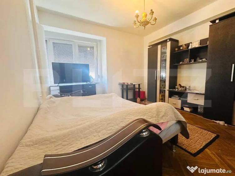 Apartament cu 4 camere decomandat, mobilat în Centru Civic