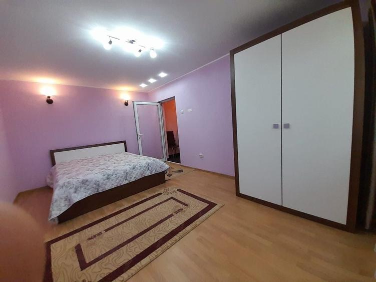 Garsonieră decomandată în Central