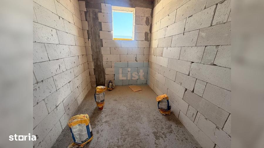 Casă cu 4 camere cu Teren 470 Mp în Central