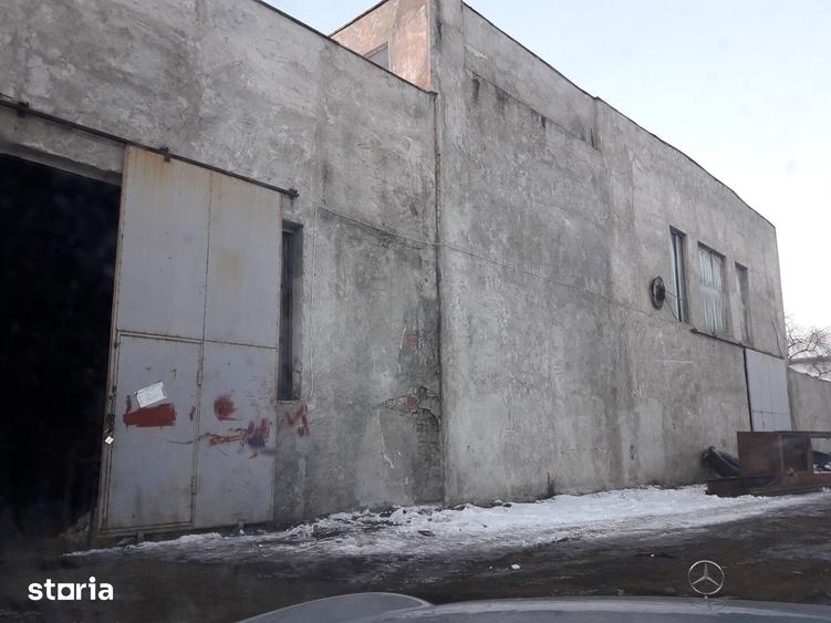 Spațiu comercial, de 6,000 mp, în Central