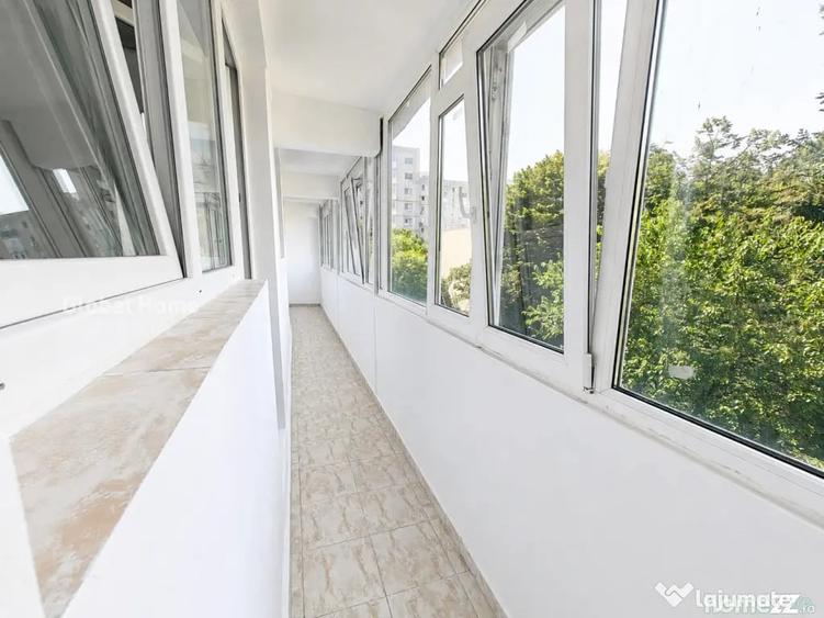 Apartament cu 3 camere semidecomandat în Prelungirea Ghencea