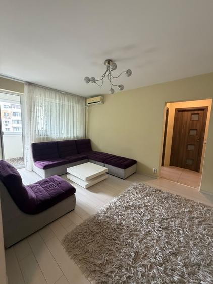 Apartament cu 2 camere semidecomandat în Baba Novac