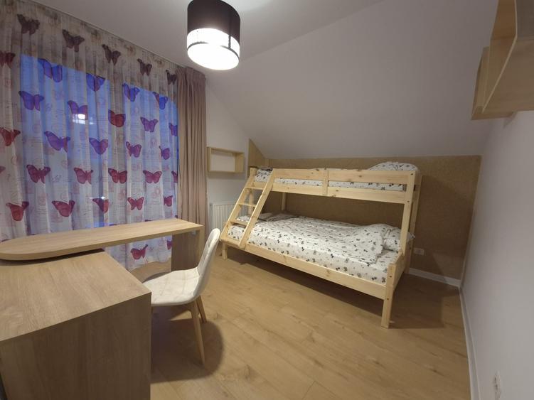 Casă cu 4 camere cu Teren 510 Mp în Central