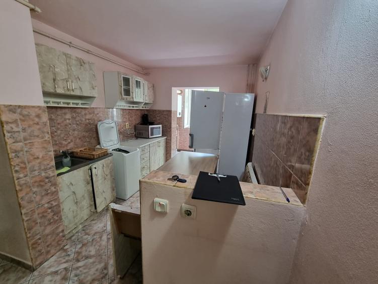 Apartament cu 2 camere decomandat în Tolstoi