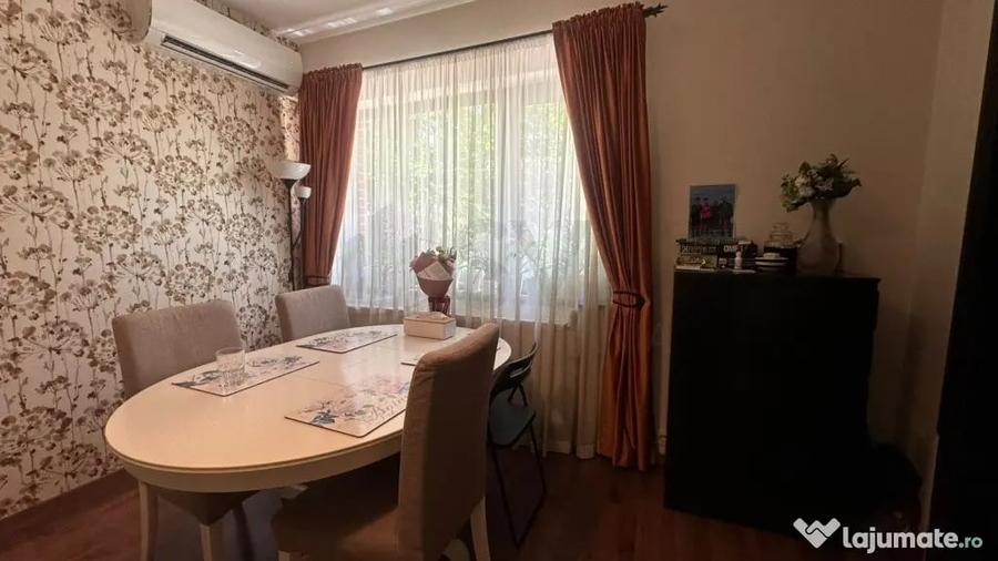 Casă cu 5 camere cu Teren 185 Mp în Vatra Luminoasă