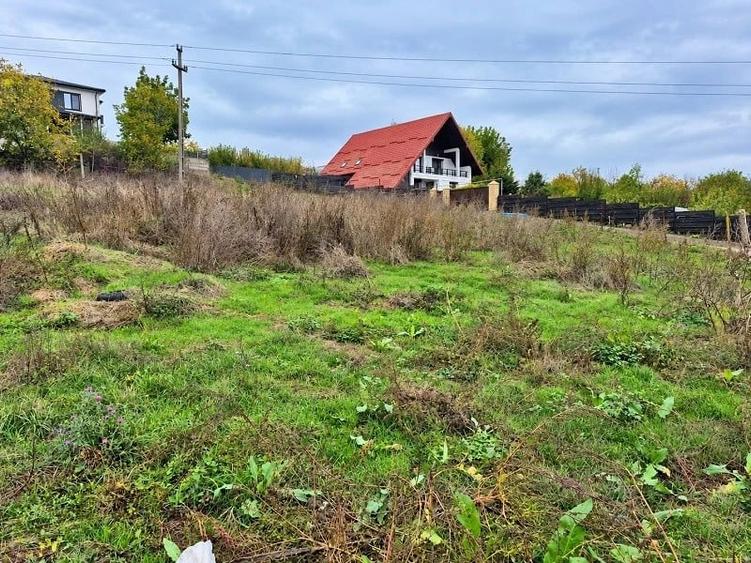 Teren Construcții intravilan de 686 mp, în Miroslava