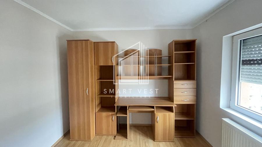 Apartament cu 3 camere decomandat, mobilat în Micro 16