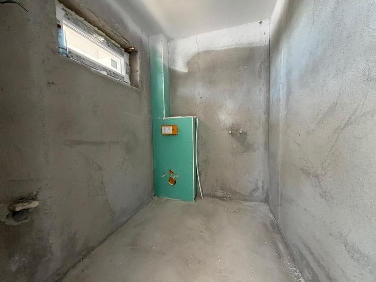 Casă cu 3 camere cu Teren 380 Mp în Berceni