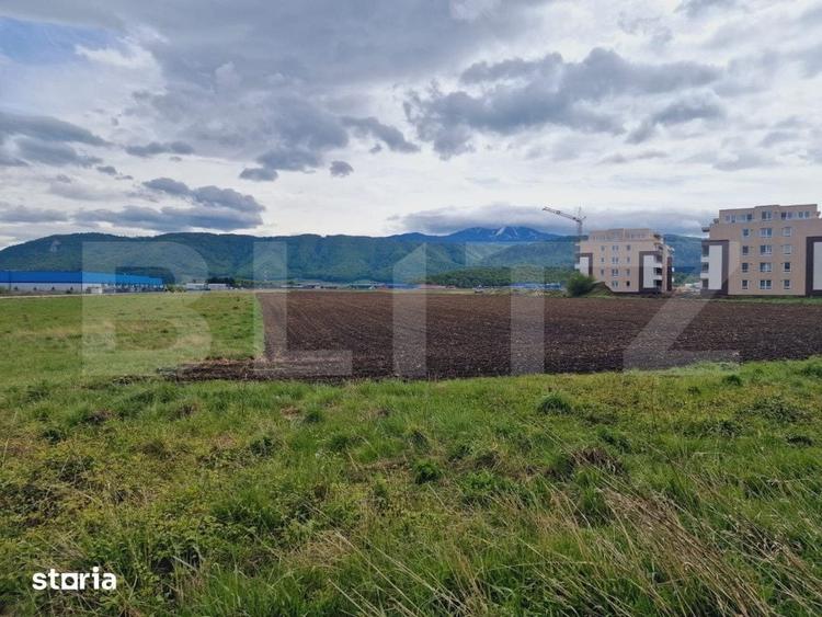 Teren de 2923 mp, în Cristian