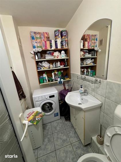 Apartament cu 4 camere decomandat în Berceni