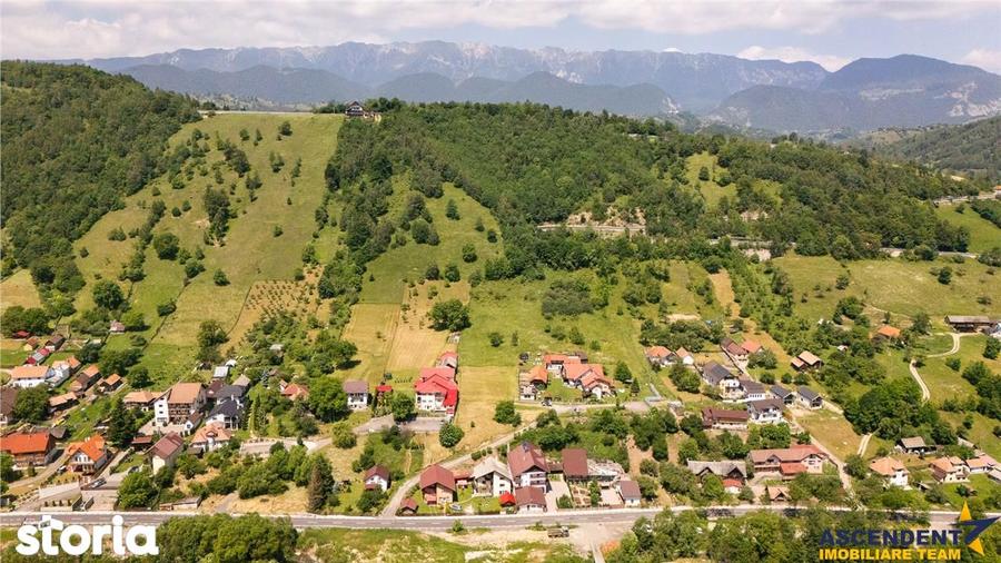 Teren de 2327 mp, în Moieciu