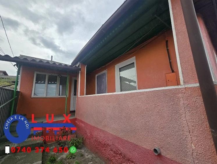 Casă cu 3 camere cu Teren 210 Mp în Babadag
