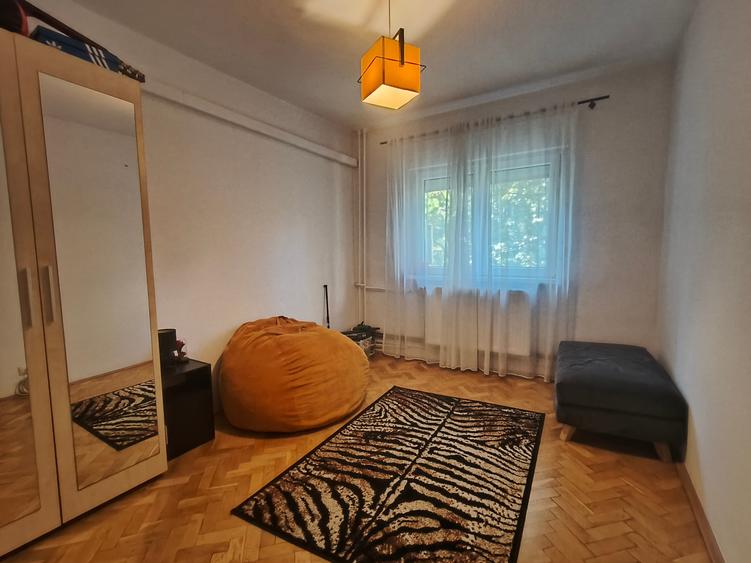 Apartament cu 3 camere în Dacia