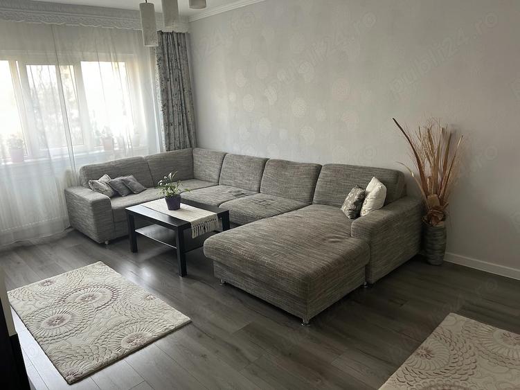 Apartament cu 3 camere decomandat în Central