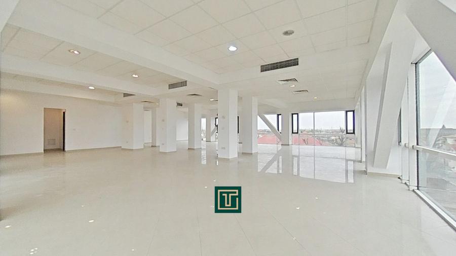 Spațiu comercial, de 200 mp, în Micălaca
