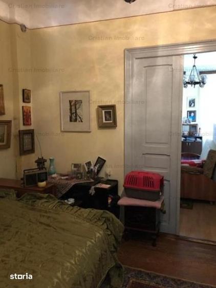 Casă cu 4 camere cu Teren 500 Mp în Central