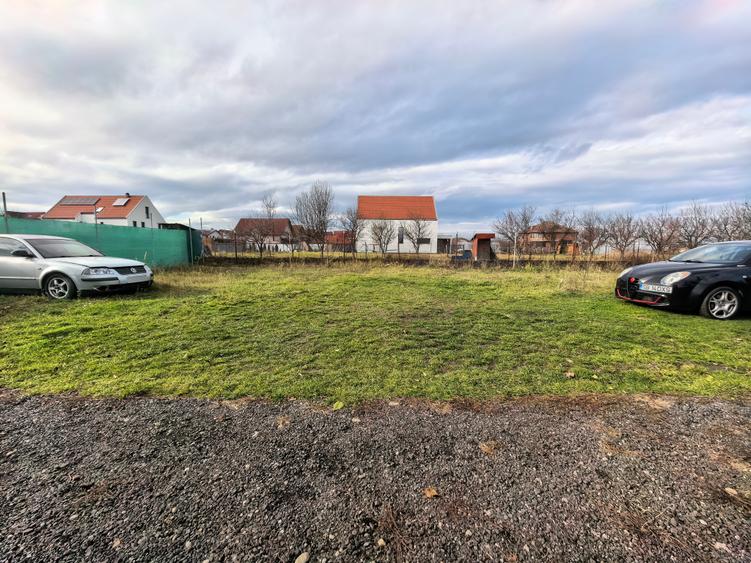 Teren Construcții intravilan de 683 mp, în Tineretului