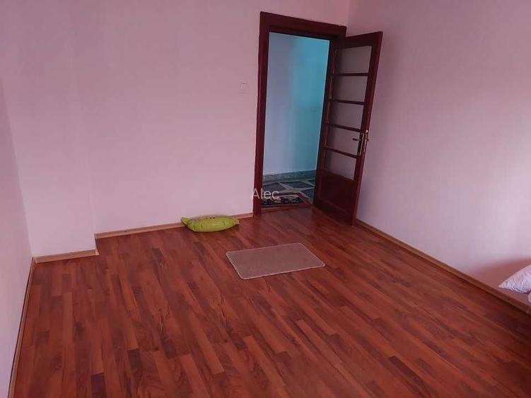 De vanzare apartament 3 camere zona Gara de Nord cu Basarab