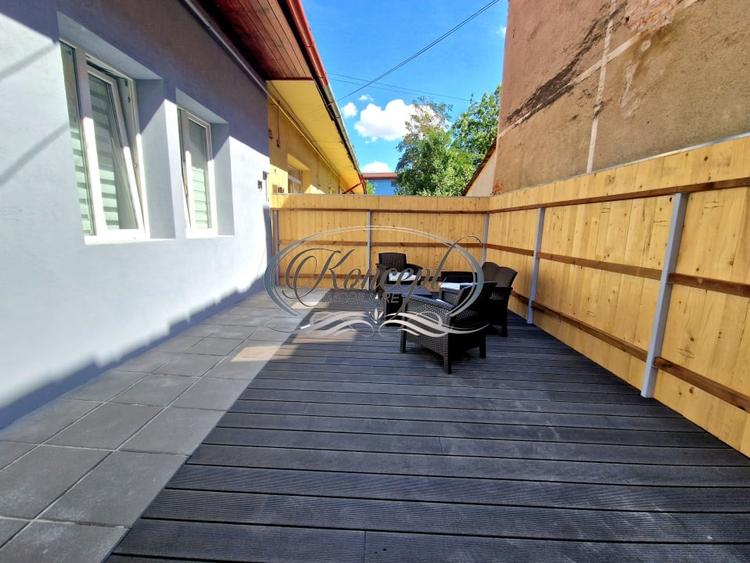 Apartament cu 2 camere semidecomandat, mobilat în Horea