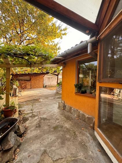 Casă cu 4 camere cu Teren 500 Mp în Central
