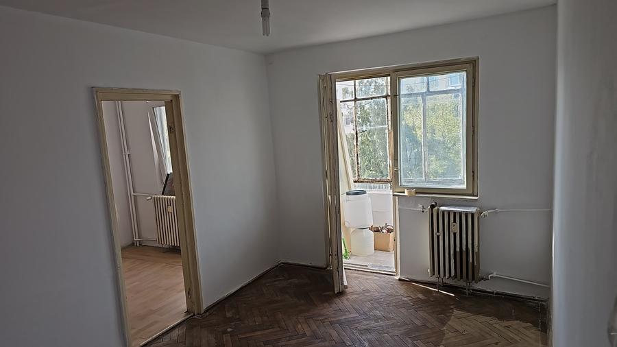 Apartament cu 2 camere nedecomandat în Inel II