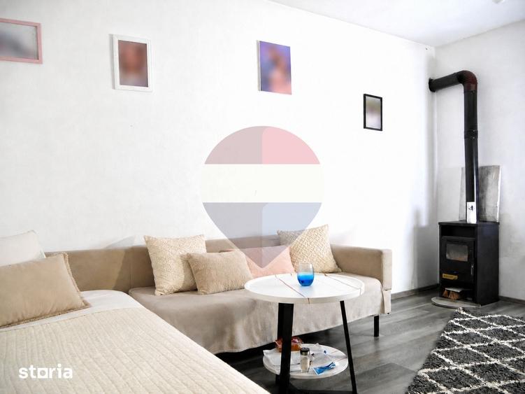 Casă cu 4 camere cu Teren 2481 Mp în Cricău