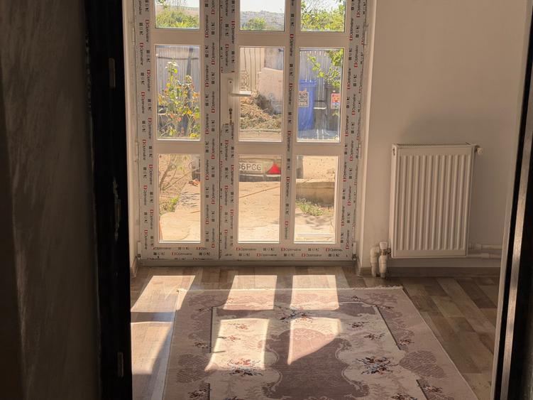 Casă cu 4 camere cu Teren 2250 Mp în Dunărea