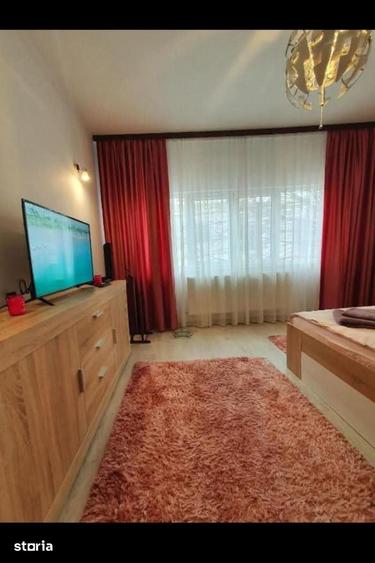 Casă cu 4 camere cu Teren 80 Mp în Central