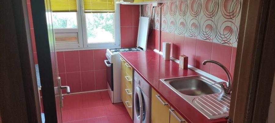 Apartament cu 2 camere semidecomandat în 1 Decembrie 1918