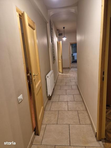 Apartament cu 3 camere decomandat în Romanilor