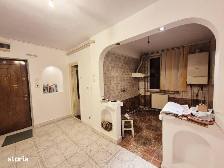 Apartament cu 3 camere decomandat în Precista