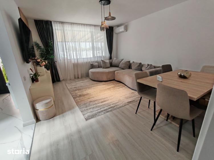 Casă cu 5 camere decomandat cu Teren 300 Mp în Brănești