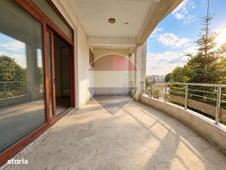 Casă cu 4 camere cu Teren 409 Mp în Central