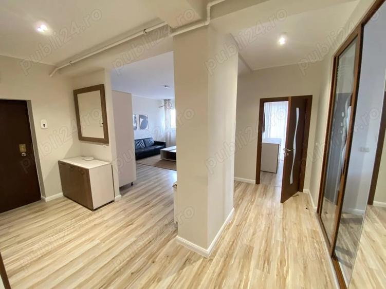Apartament cu 3 camere decomandat în Intim