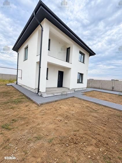 Casă cu 4 camere cu Teren 344 Mp în Berceni