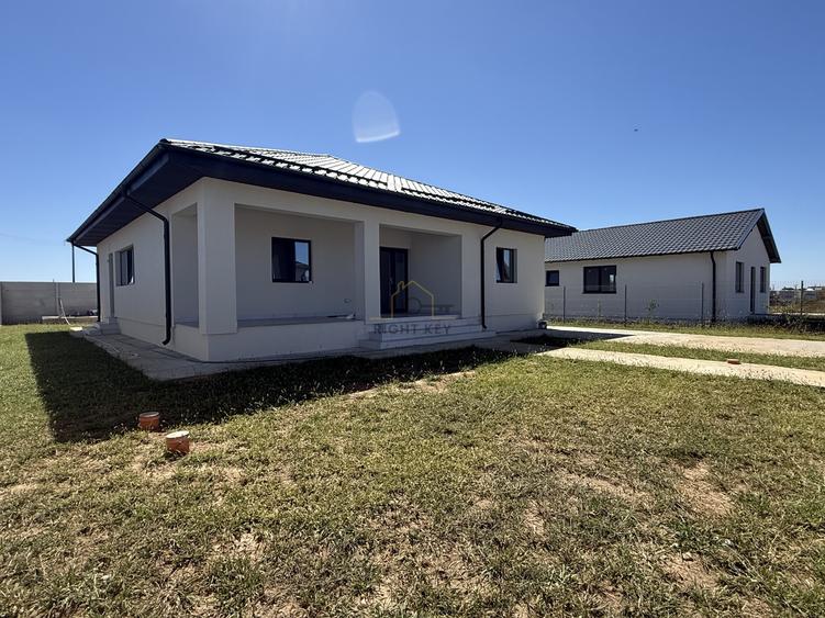 Casă individuală cu 5 camere cu Teren 500 Mp în Ciorogârla
