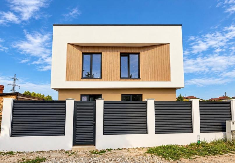Casă cu 4 camere cu Teren 200 Mp în Exterior Est