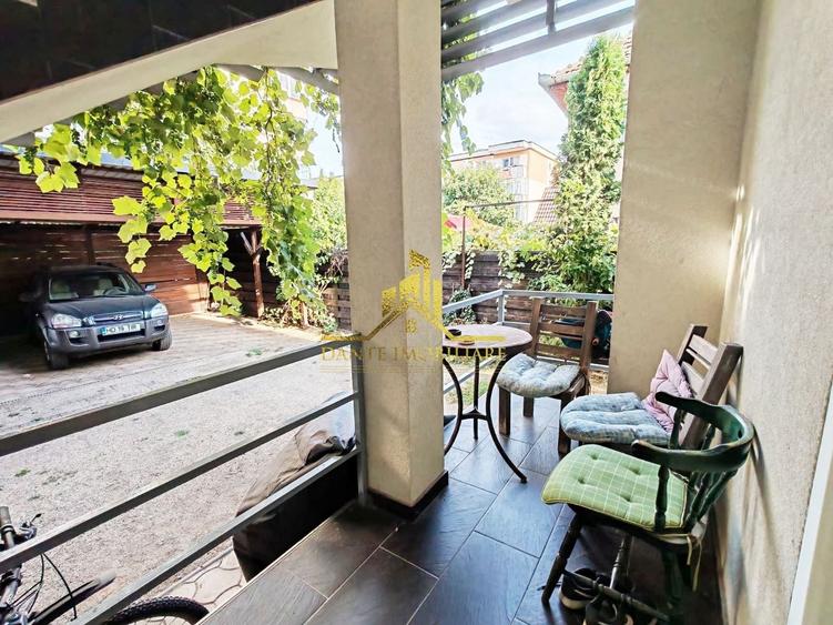 Apartament cu 3 camere semidecomandat, mobilat în Între Lacuri