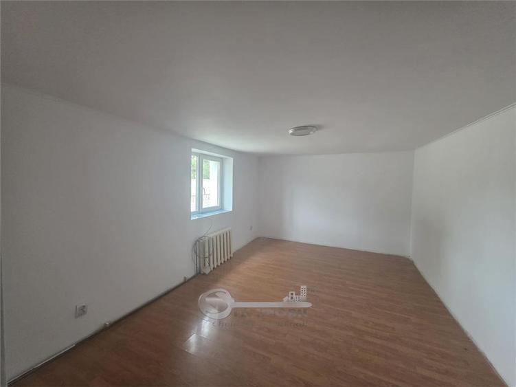 Apartament cu 3 camere decomandat în Dancu
