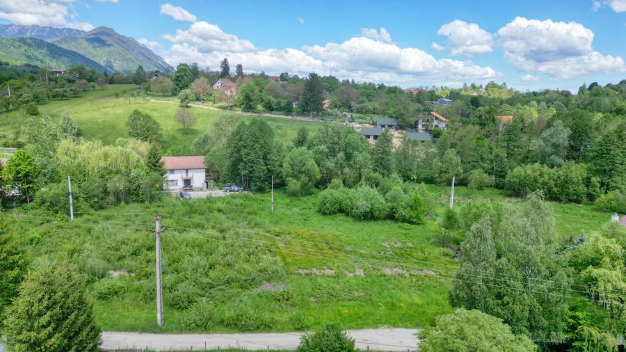 Teren Construcții intravilan de 2797 mp, în Bran