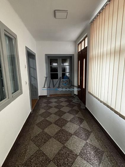 Casă individuală cu 5 camere cu Teren 1050 Mp în Nord