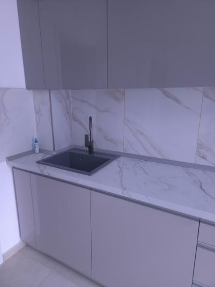 Apartament decomandat în Fundeni