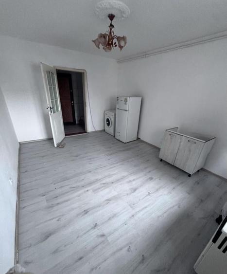 Garsonieră semidecomandată în Lazaret